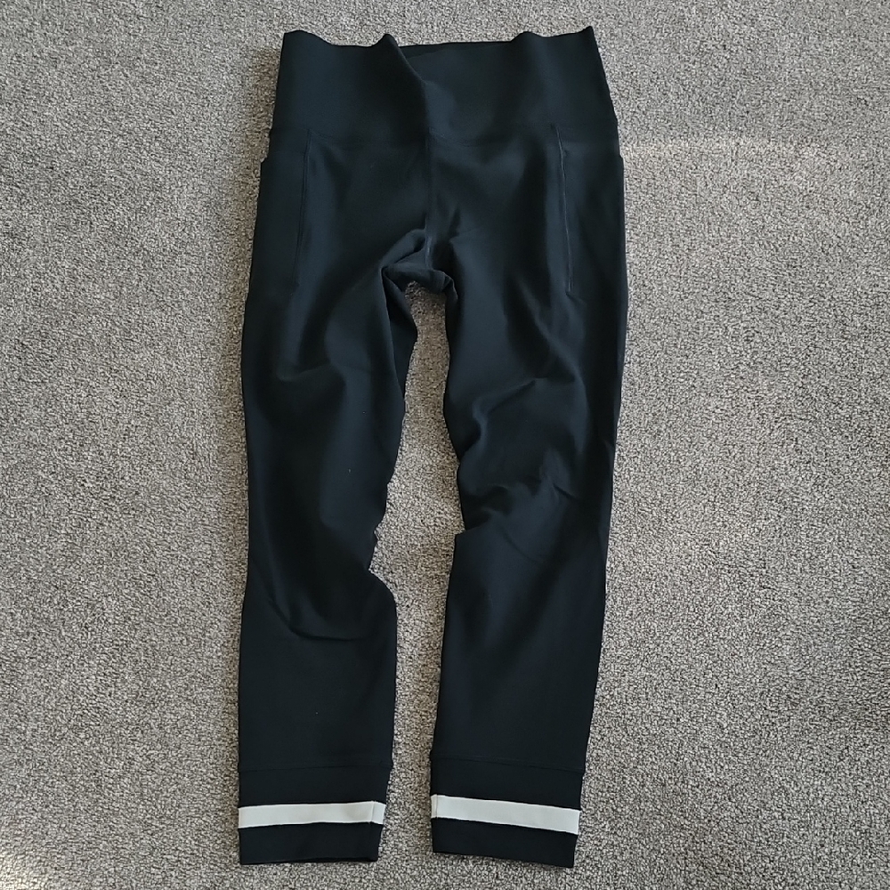 Athleta Evergreen Leggings Size Small